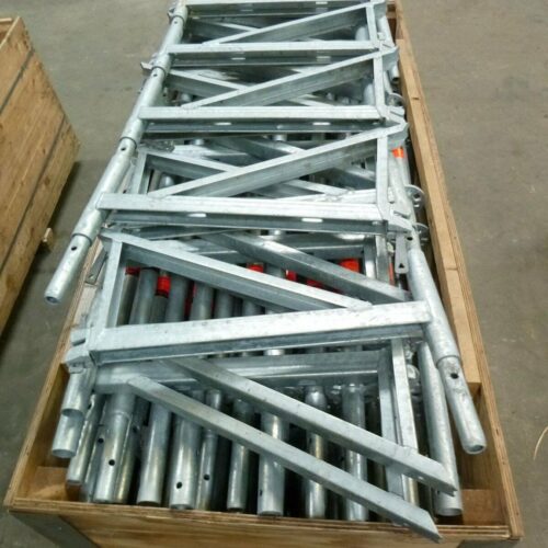 Layher Universel 5 Lote completo de 100 m² de andaimes multidirecionais universais Layher – usados, em excelente estado.