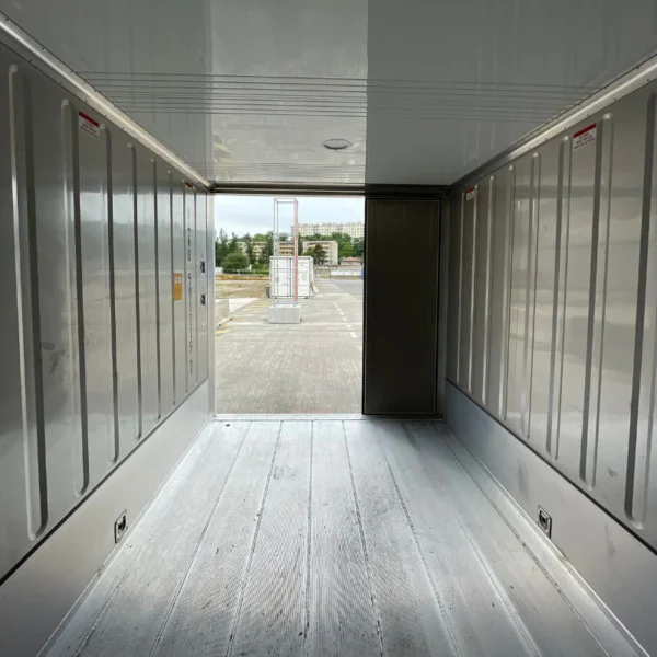 Contentor refrigerado de 20 pés, primeira viagem.
