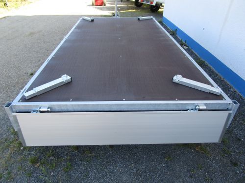 1818_2 Tabuleiro EDUARD – 311 x 160 x 30 cm – peso bruto 750 kg