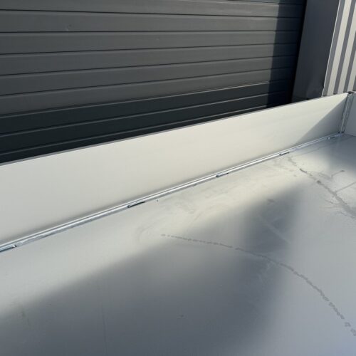 Tacão EDUARD 256 x 150 x 30 cm – peso bruto 1350 kg