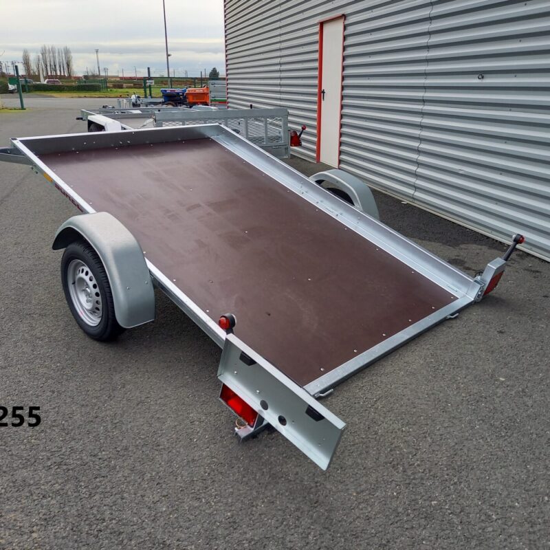 Reboque de plataforma Sorel PJ255
