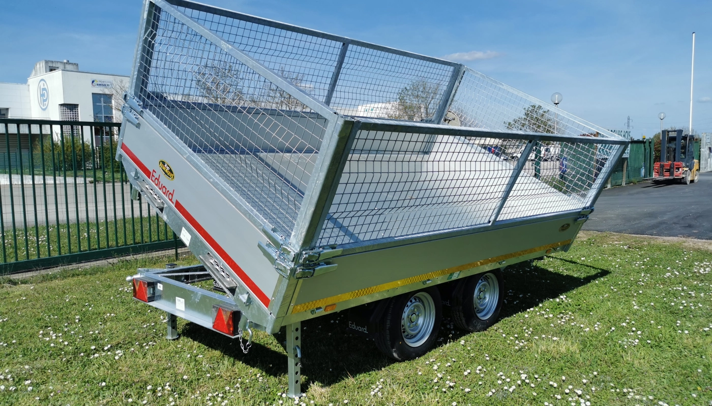 d2080f00a00dfeb3f8b3726e2d323a9adfc4c590.jpeg Plataforma EDUARD 3318 – 330 x 180 x 30 cm – peso bruto 2000 kg