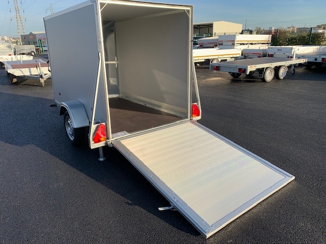 fourgon_lider_42920-6 LIDER VAN 42930 – 230 x 135 x 157 cm – 750 kg com travão