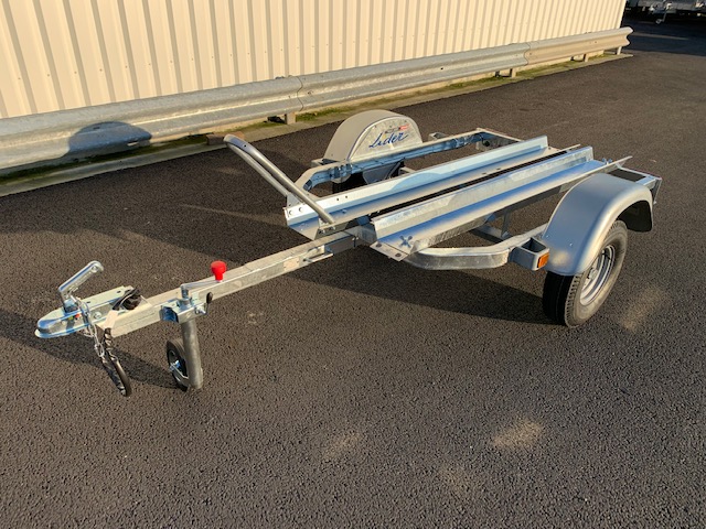 porte-moto-chassis-39401-lider-49-remorques-cholet-49-maine-et-loire-1 Suporte para motos LIDER 34400E – 1 carril + 1 rampa